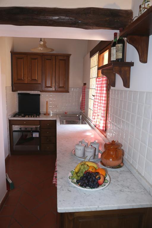 Apartment Piazza Matteotti Greve in Chianti Szoba fotó